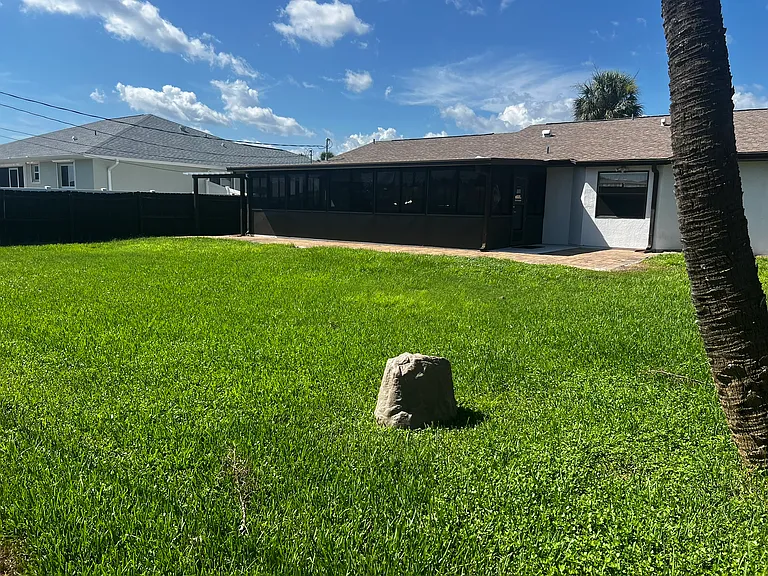 4025 Vermont Ln — Photo 36