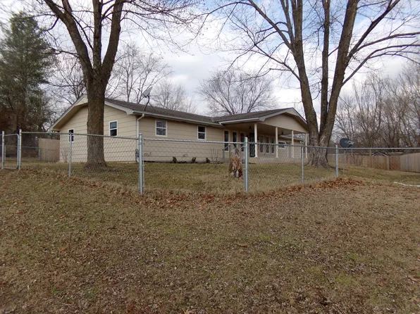 206 Francis Street, Pineville, MO 64856