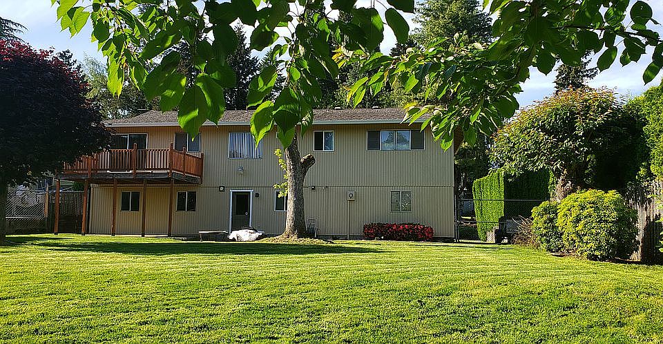 2nd image of 517 NW 116th St