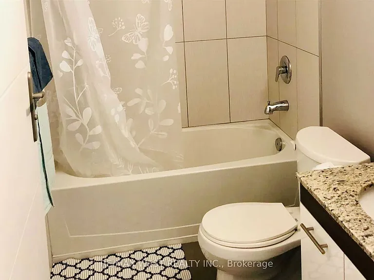 308 Lester St #405 — Photo 6