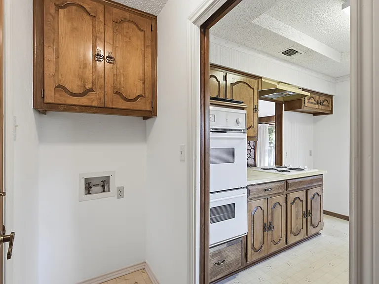 2505 Ironwood Ct — Photo 12