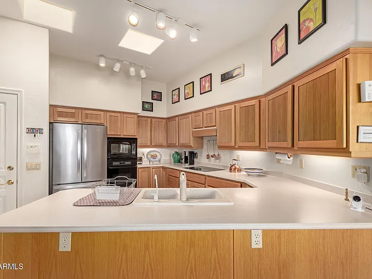 15048 N Elena Dr — Photo 10