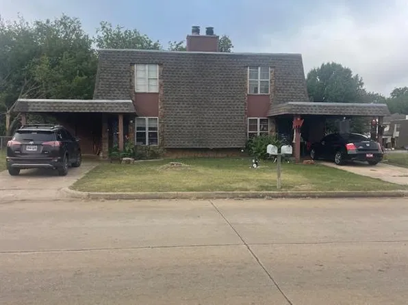 400 Woods Dr #402, Noble, OK 73068