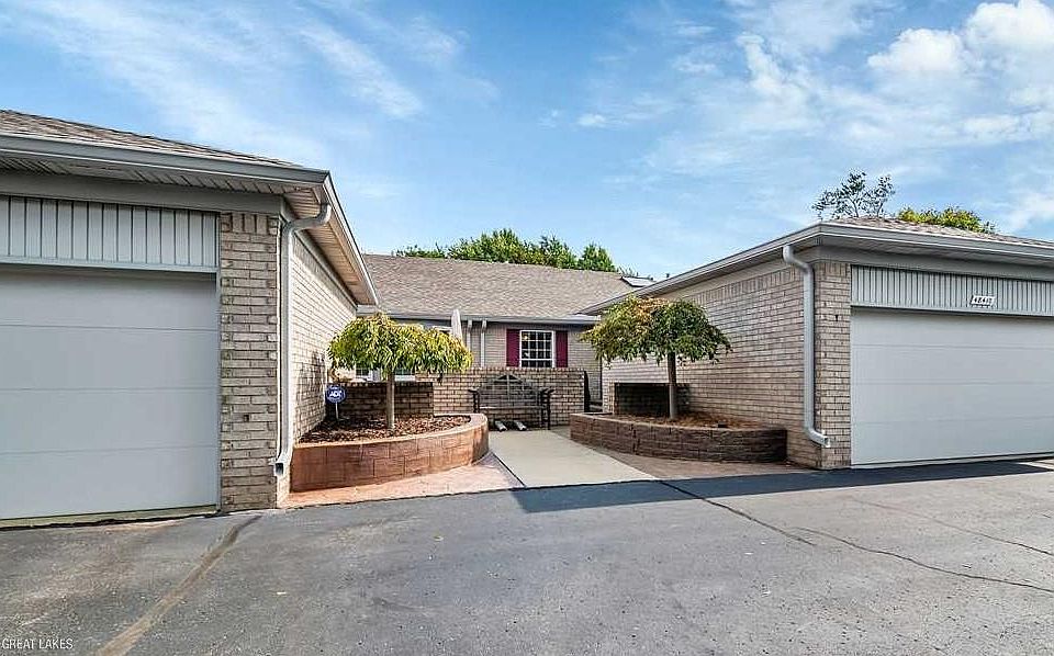 1st image of 48410 Newcastle Ct