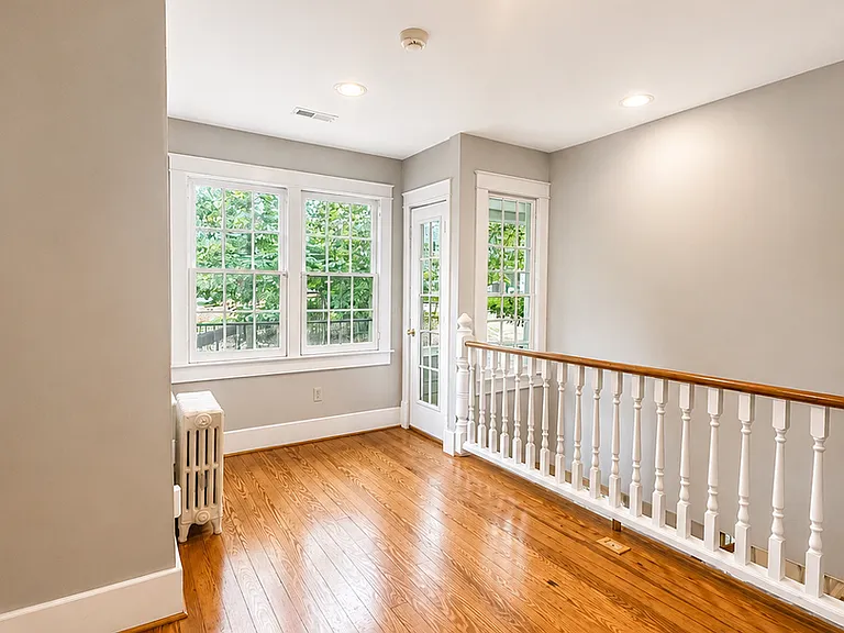 375 E Maine Ave — Photo 19