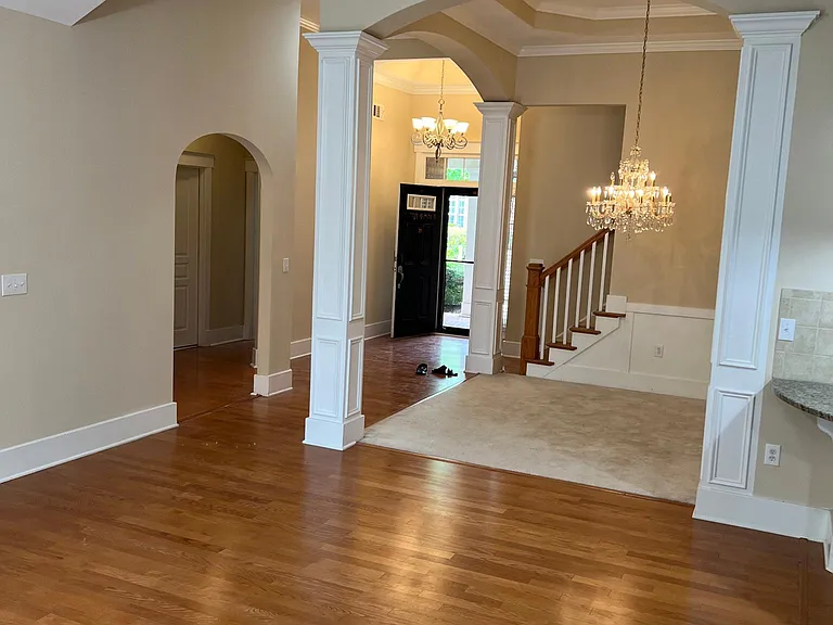 5240 Villa Lake Ct — Photo 17