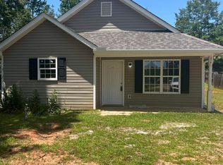 1979 E McIntosh Rd, Griffin, GA 30223