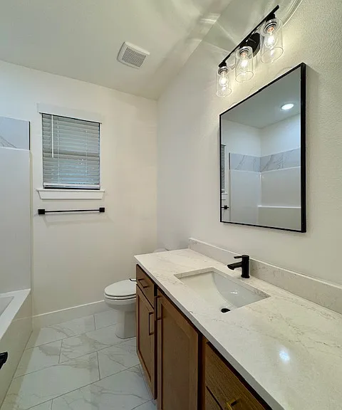 38 Woodbridge Dr — Photo 15