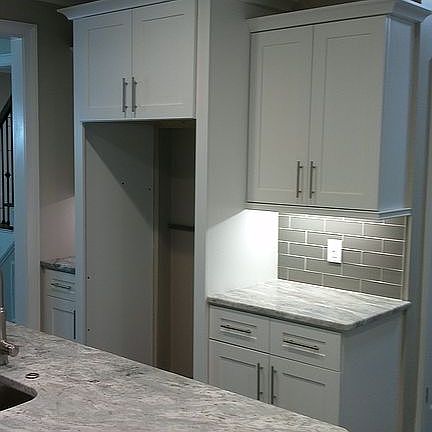 5th image of 104 Oxford Ct