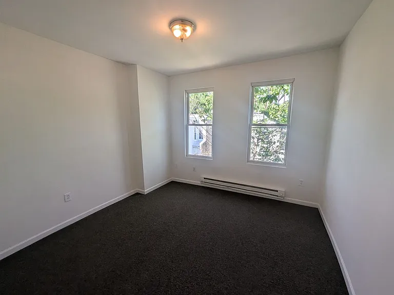 1734 Aberdeen St — Photo 6