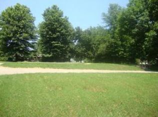 937 Southern Hls, Carthage, MO 64836