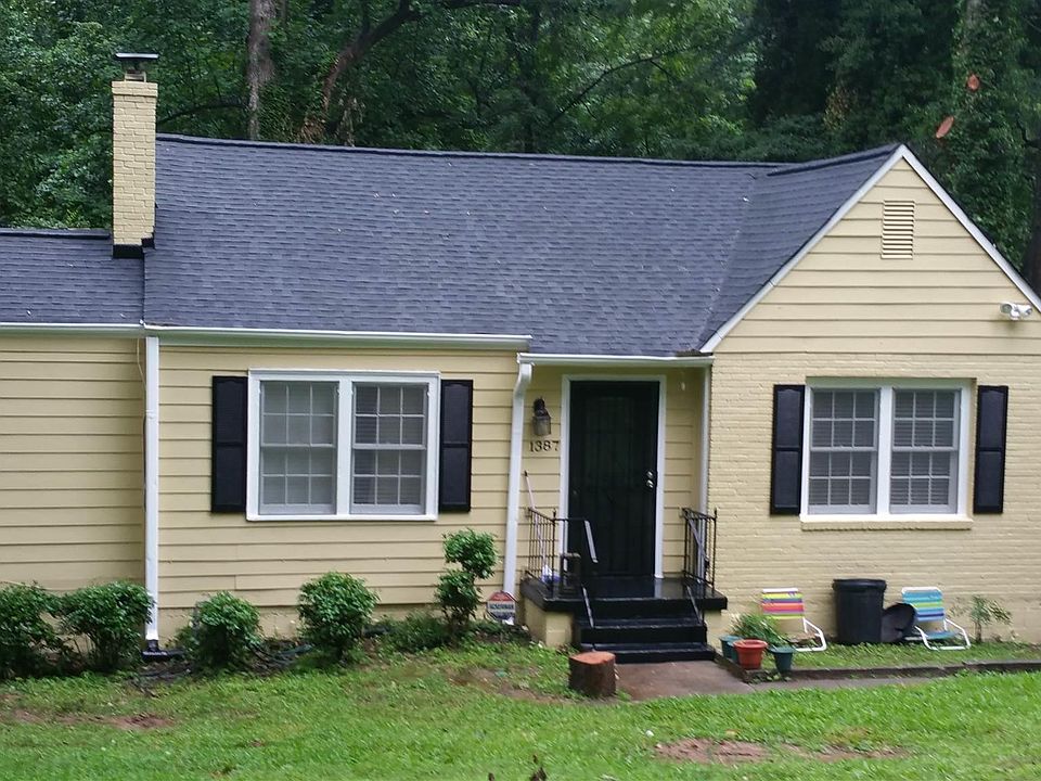 2nd image of 1387 Lockhaven Cir SW