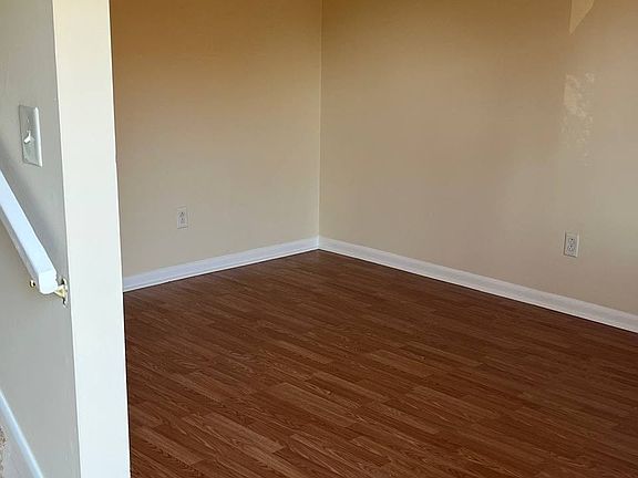 3rd image of 1505 Vista Dr