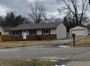 2476 Eastern Ave, Rochester Hills, MI 48307