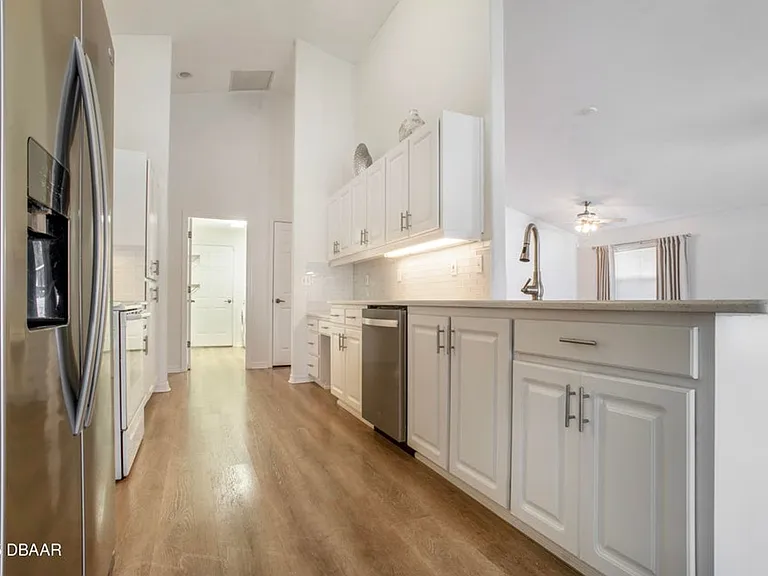 6115 Sabal Point Cir — Photo 8