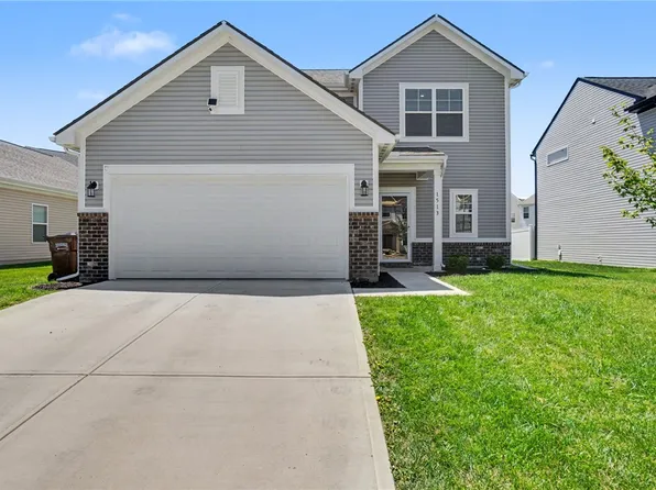 1513 Arrowhead Dr, Piqua, OH 45356