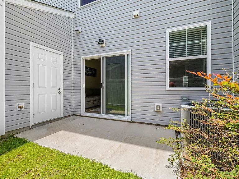 306 Starfish Ln — Photo 37