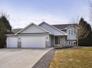 521 Terrace Rd, Saint Michael, MN 55376