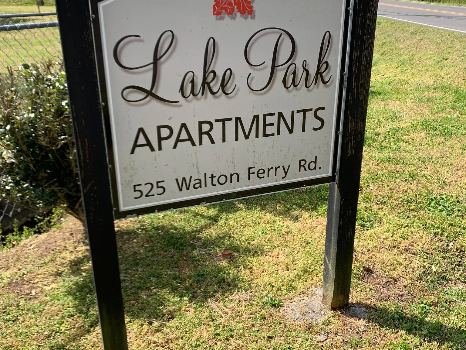 525 Walton Ferry Rd — Photo 2