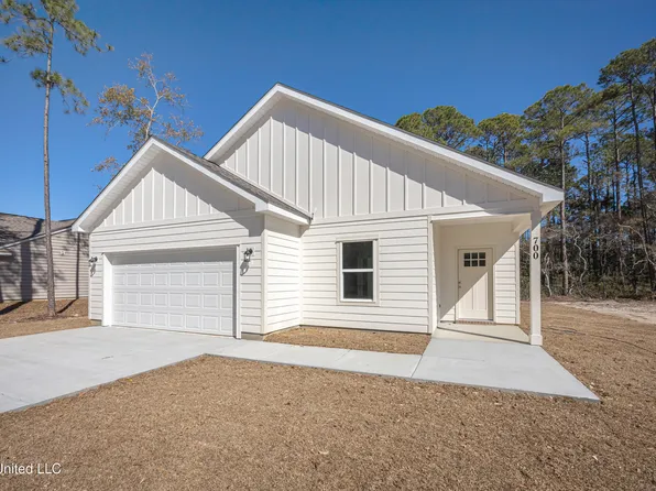 700 Peach St, Ocean Springs, MS 39564