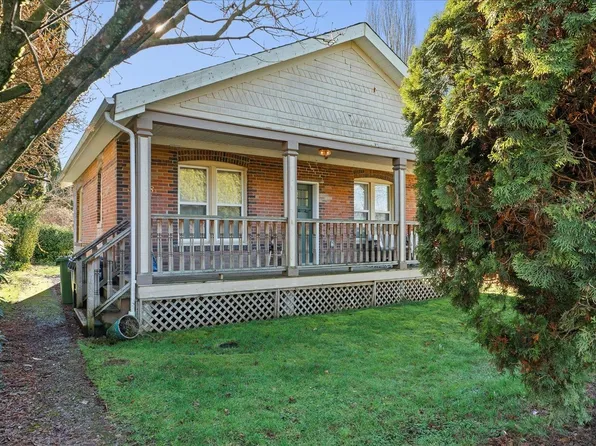 34758 Clayburn Rd, Abbotsford, BC V2S 7Y9