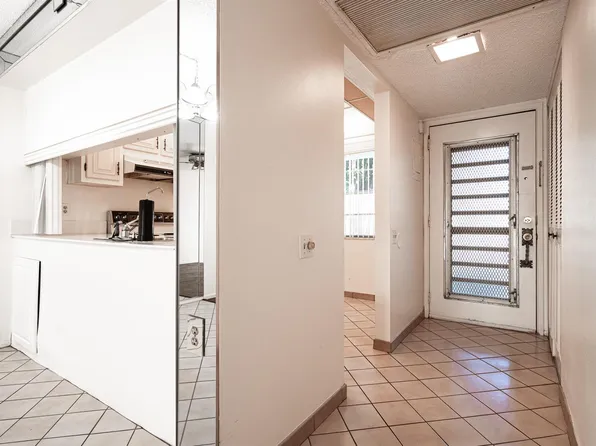 4602 Martinique Way APT E1, Pompano Beach, FL 33066