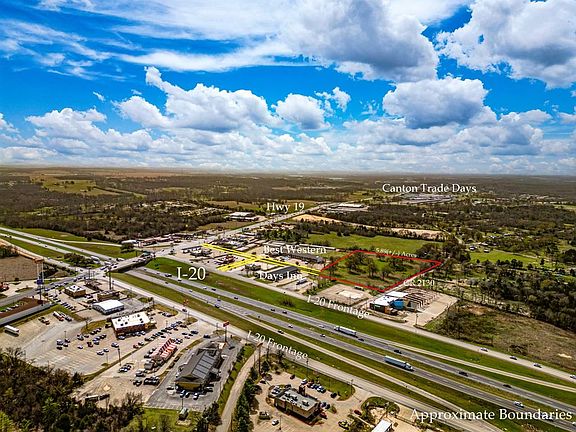 2nd image of 2351 N Trade Days Blvd