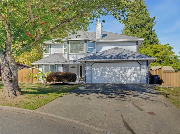 17349 60a Ave, Surrey, BC V3S 6X9