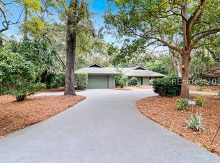 11 Deer Run Ln, Hilton Head Island, SC 29928