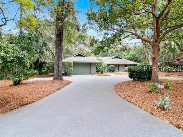 11 Deer Run Ln, Hilton Head Island, SC 29928