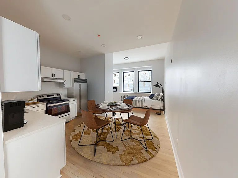 Holmes Street School Apartments — Photo 6
