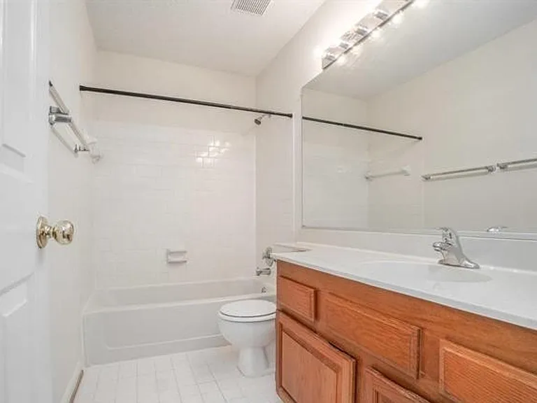 13116 Holly Leaf Ct — Photo 23
