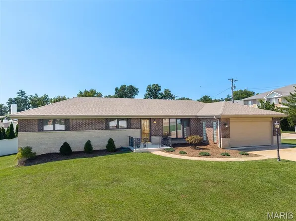 4456 Butler Hill Rd, Saint Louis, MO 63128