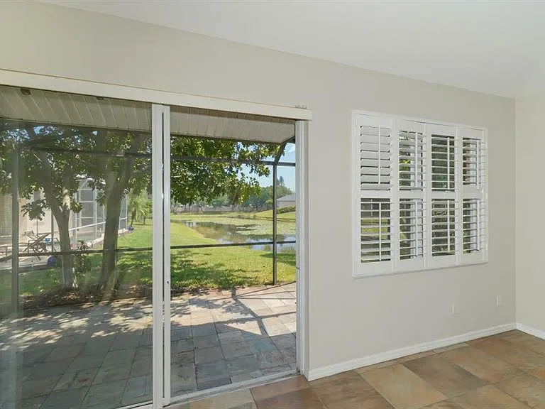 5453 New Covington Dr — Photo 10