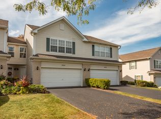 444 Windham Cove Dr, Crystal Lake, IL 60014