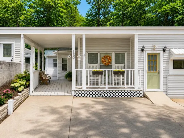 18 Candy Land Dr, Cleveland, GA 30528