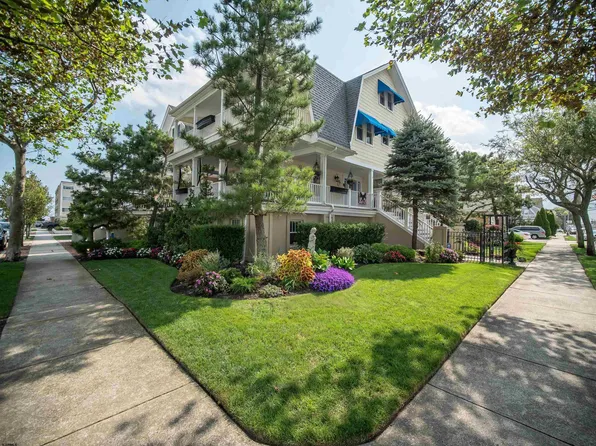 100 S Cornwall Ave, Ventnor, NJ 08406