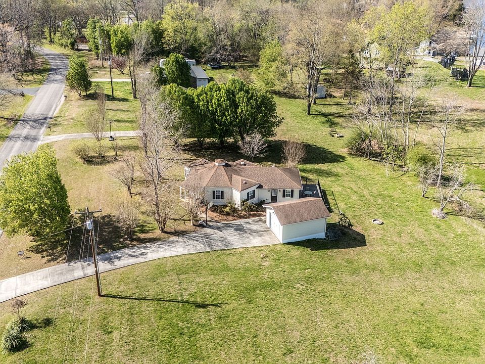 1st image of 512 Cline Ridge Rd