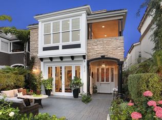 212 Poinsettia Ave, Corona Del Mar, CA 92625