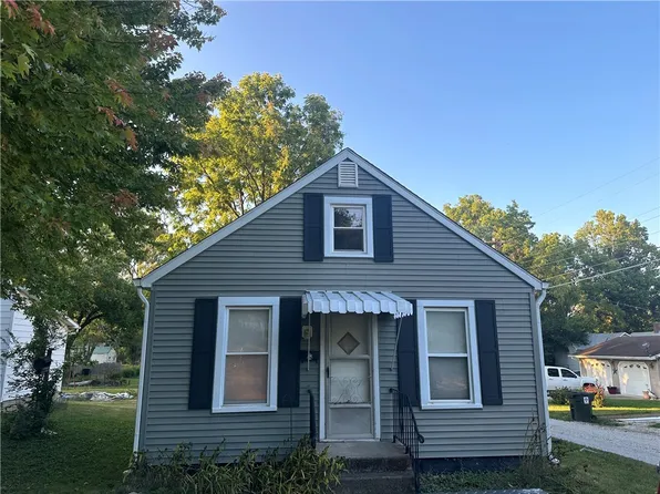 209 W Edgar St, Paris, IL 61944