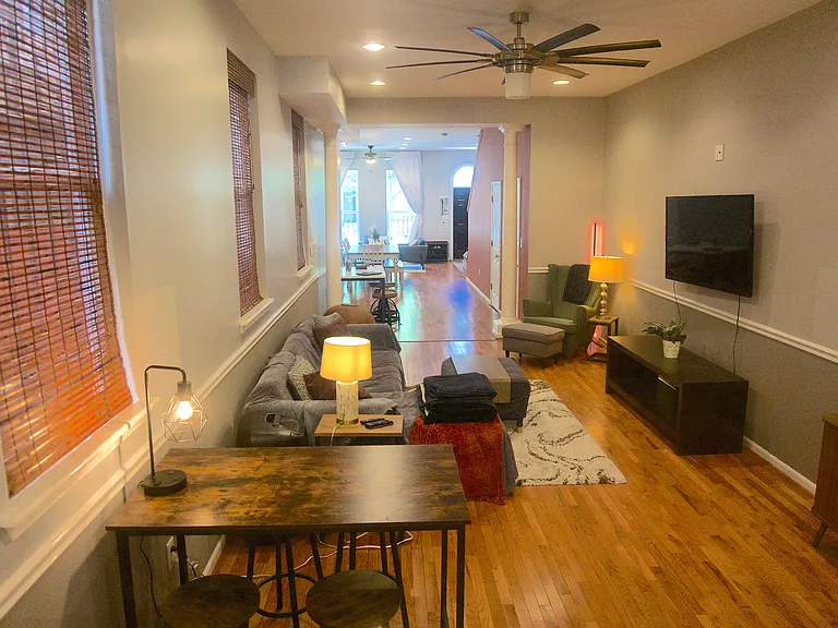 1328 W Lombard St — Photo 7