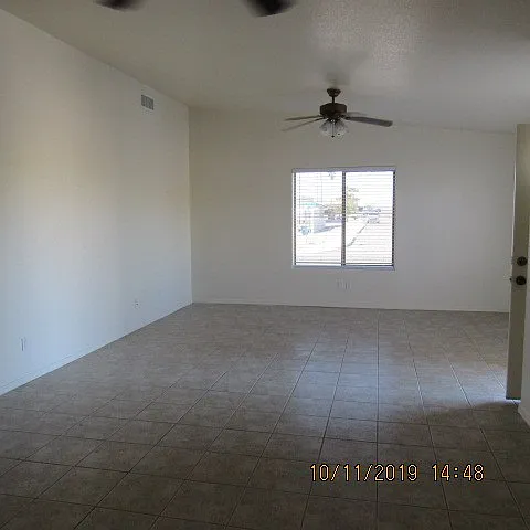 3 bed, 1477 sqft, $1,600 — Photo 2