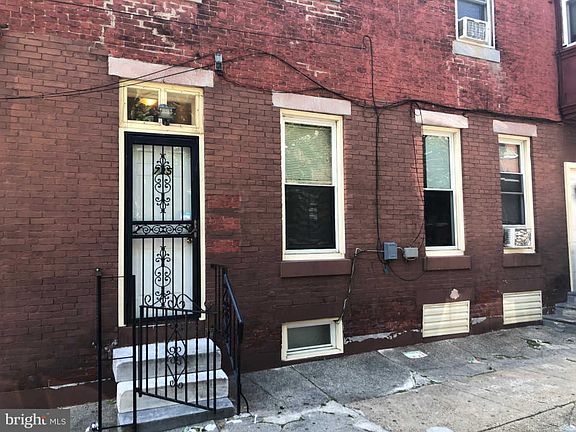 2nd image of 735 E Ontario St