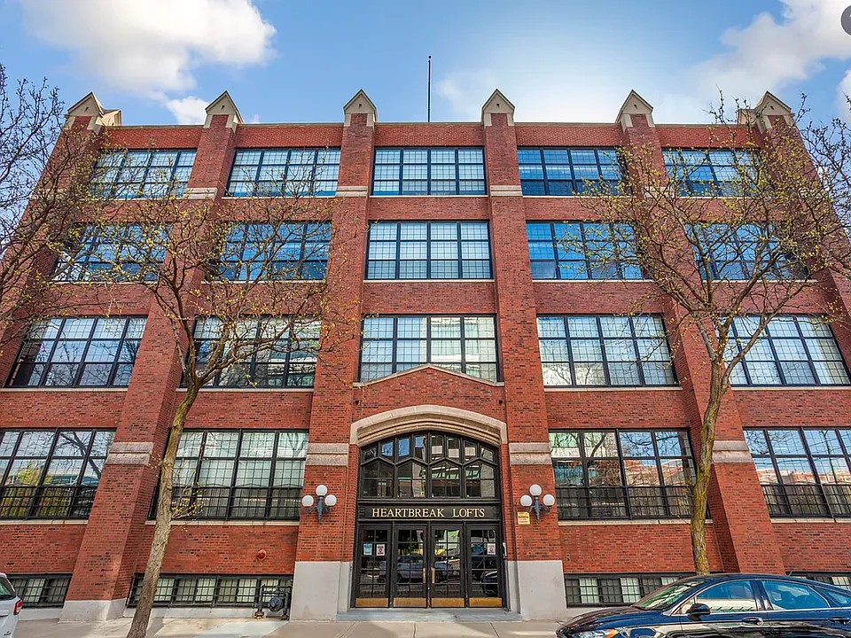 17 N Loomis St #4H