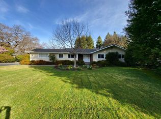 460 Piezzi Ln, Santa Rosa, CA 95401