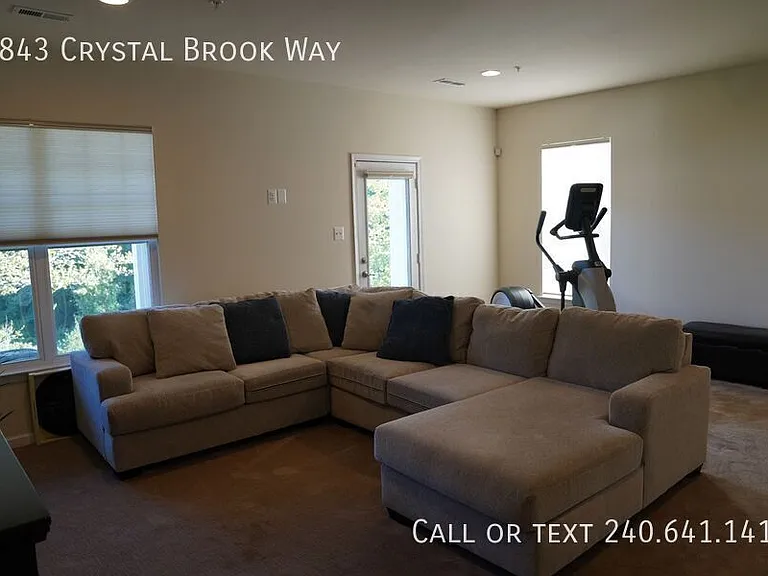 7843 Crystal Brook Way — Photo 3