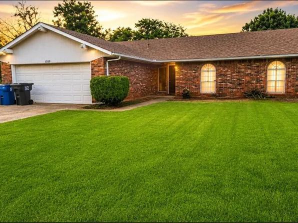 1509 Jupiter Cir, Edmond, OK 73003