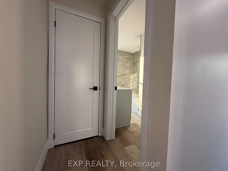 122 Alice St #UPPER — Photo 11