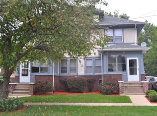 360-362 Evans Ave, Aurora, IL 60505