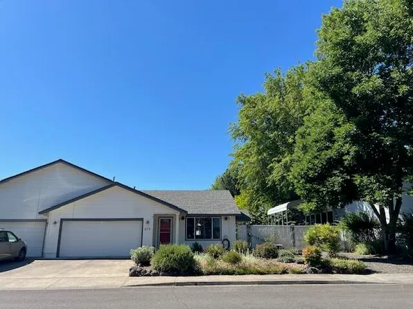 870 Columbine Way, Central Pt, OR 97502